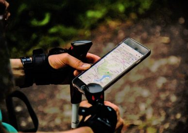 How to download and use a GPX route file ?