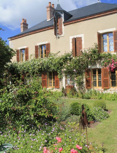 Meuble-de-tourisme-Aubigny-sur-Nere-Le-Buisson-de-la-Gariole–Facade