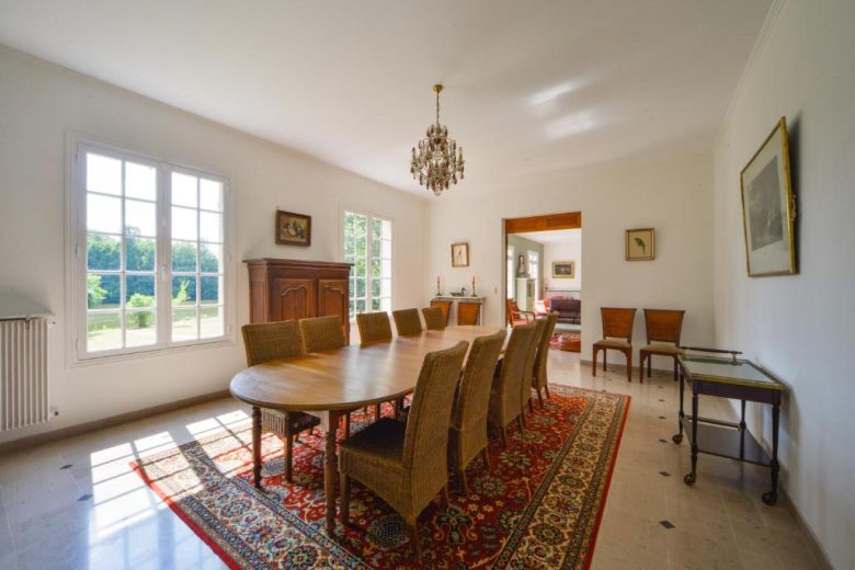 Salle à manger – La Genetière – Méry-ès-Bois