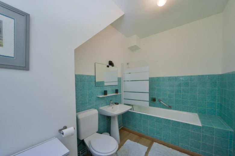 Salle de bain 2 – La Genetière – Méry-ès-Bois