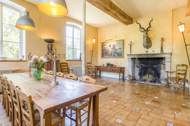 crop_9999_1000_Chateau-Seiguier-Loire-Valley-France-Olivers-Travel-13