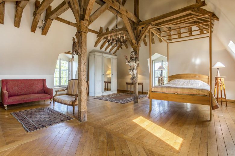 crop_9999_1000_Chateau-Seiguier-Loire-Valley-France-Olivers-Travel-4