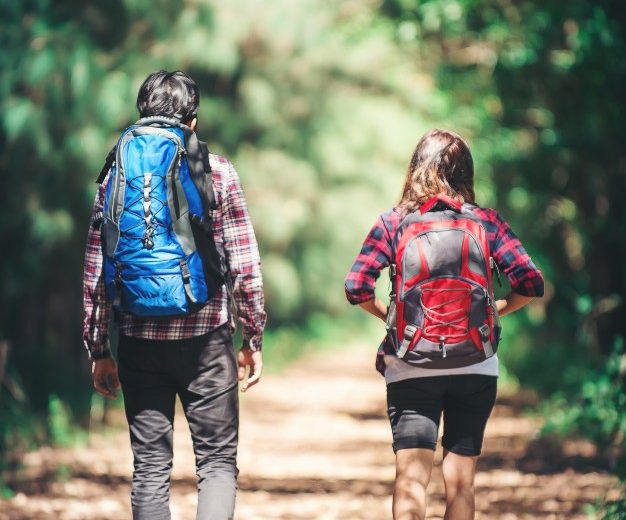 mode-vie-vue-voyage-femme-jeune_1150-969