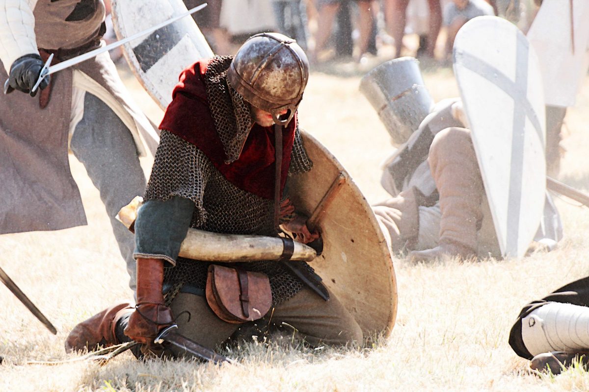 Combatant de béhourd à terre