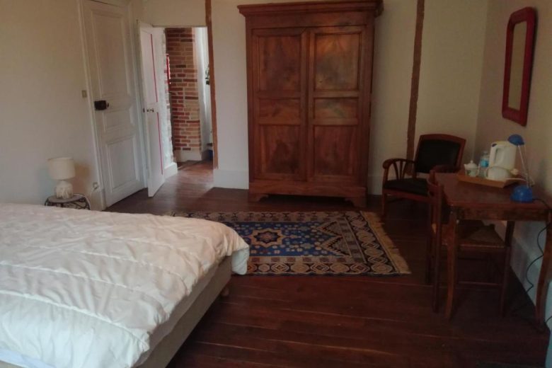 Chambre – Ancien Presbytaire – La Chapelle d’Angillon