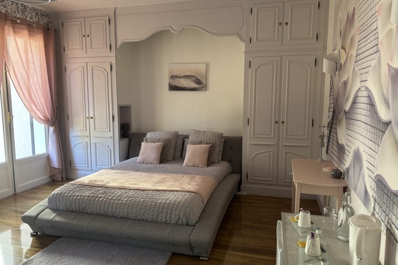 Chambre Romance – Les Genebruyères – Aubigny