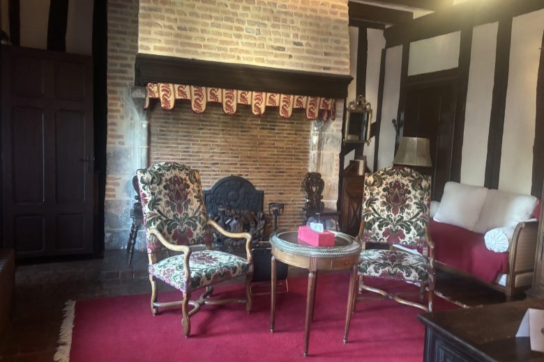 Chambre à la tourelle – Maison St-Jean – Aubigny-sur-Nère