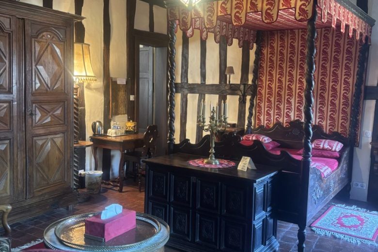 Chambre à la tourelle – Maison St-Jean – Aubigny-sur-Nère