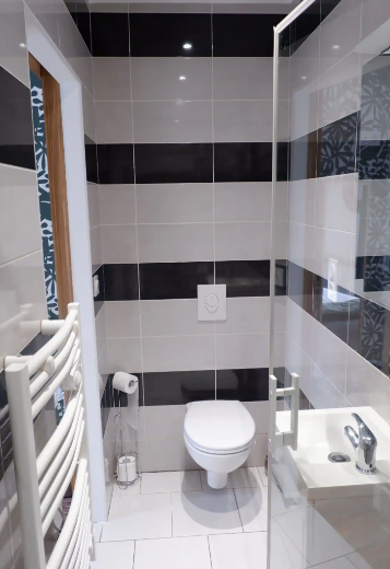 Salle d’eau 2 – A l’étoile du soir – Nançay