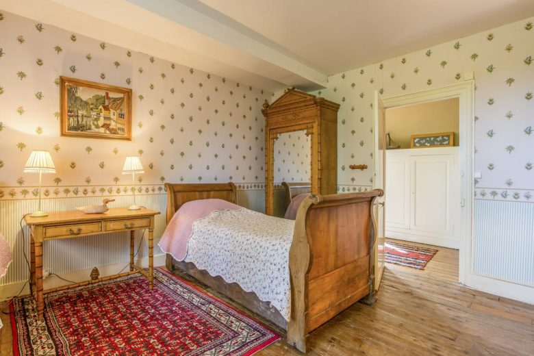 crop_9999_1000_Chateau-Seiguier-Loire-Valley-France-Olivers-Travel-24