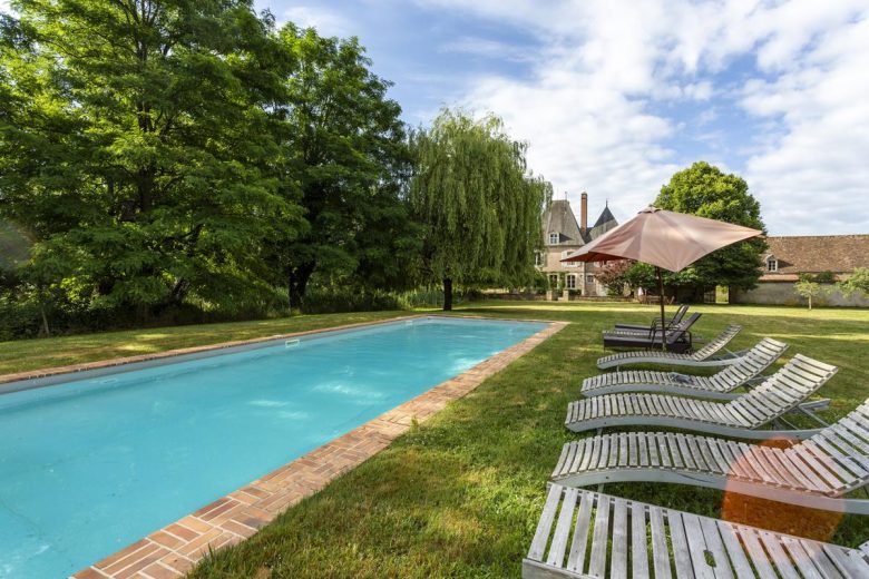 crop_9999_1000_Chateau-Seiguier-Loire-Valley-France-Olivers-Travel-5